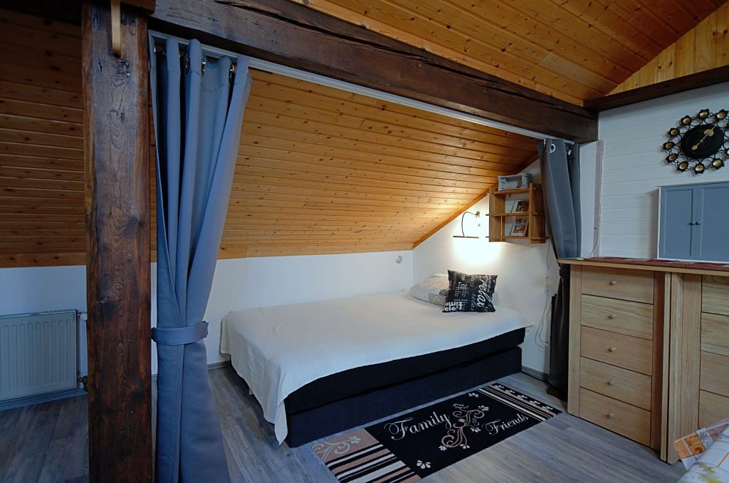 Doppelbett Wohnzimmer